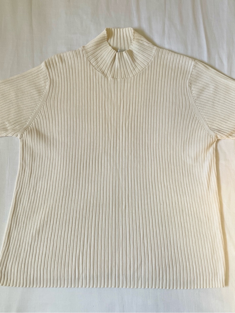 Valerie Stevens Cream Ribbed Mock-Neck Short Sleeve Top